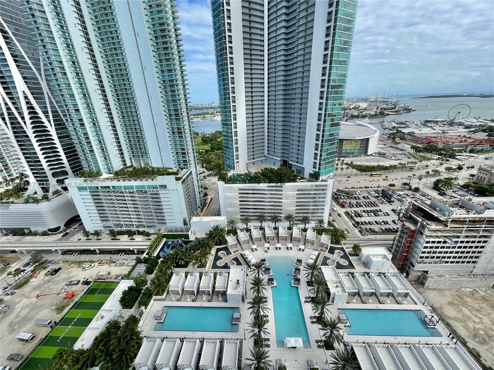 PARAMOUNT MIAMI WORLDCENT - Residential