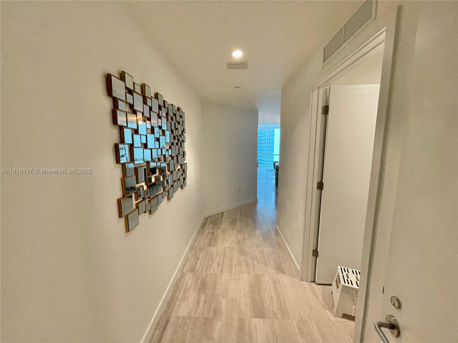PARAMOUNT MIAMI WORLDCENT - Residential