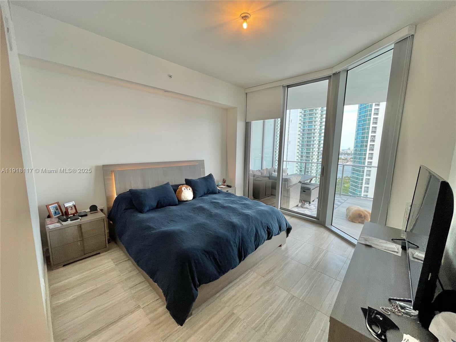 PARAMOUNT MIAMI WORLDCENT - Residential