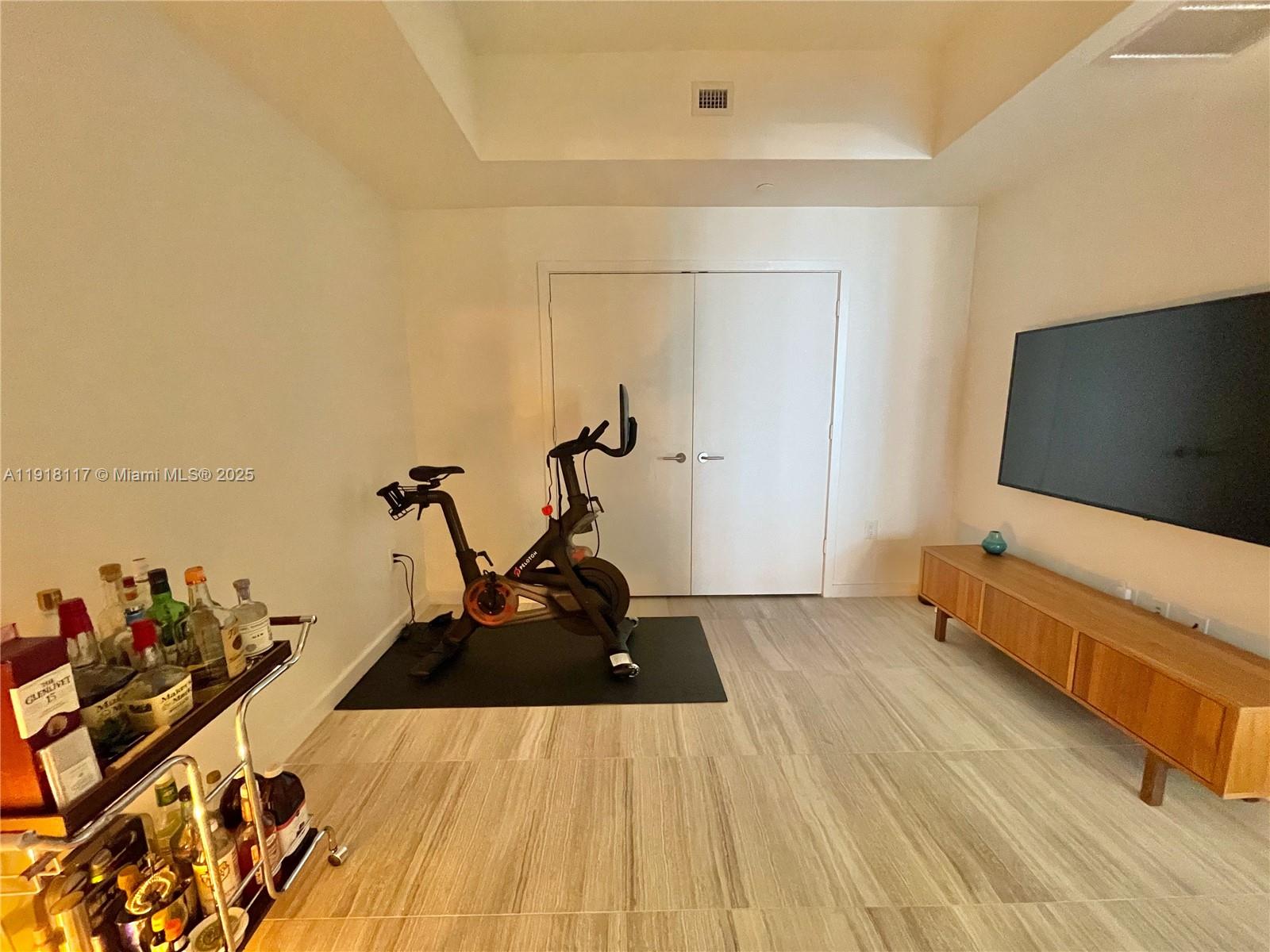 PARAMOUNT MIAMI WORLDCENT - Residential