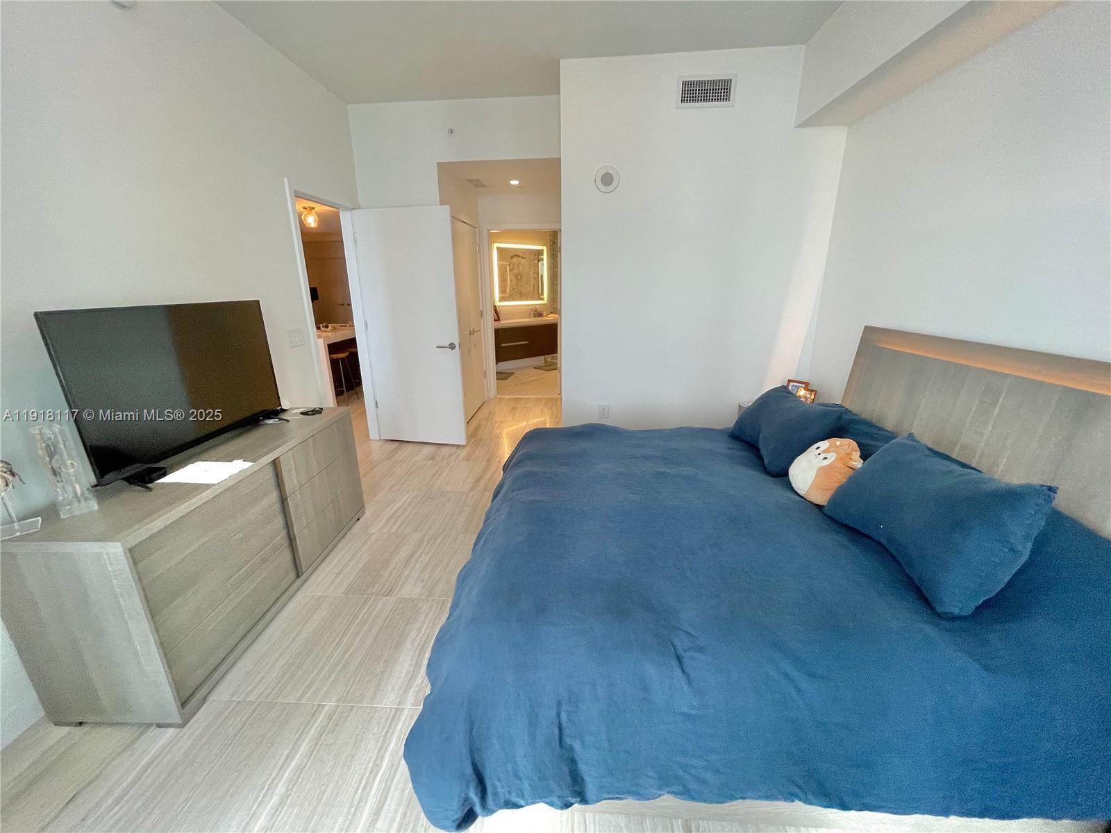 PARAMOUNT MIAMI WORLDCENT - Residential