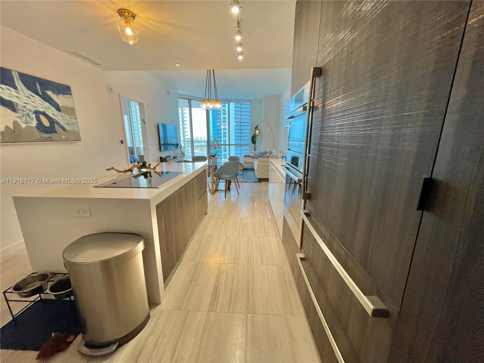 PARAMOUNT MIAMI WORLDCENT - Residential