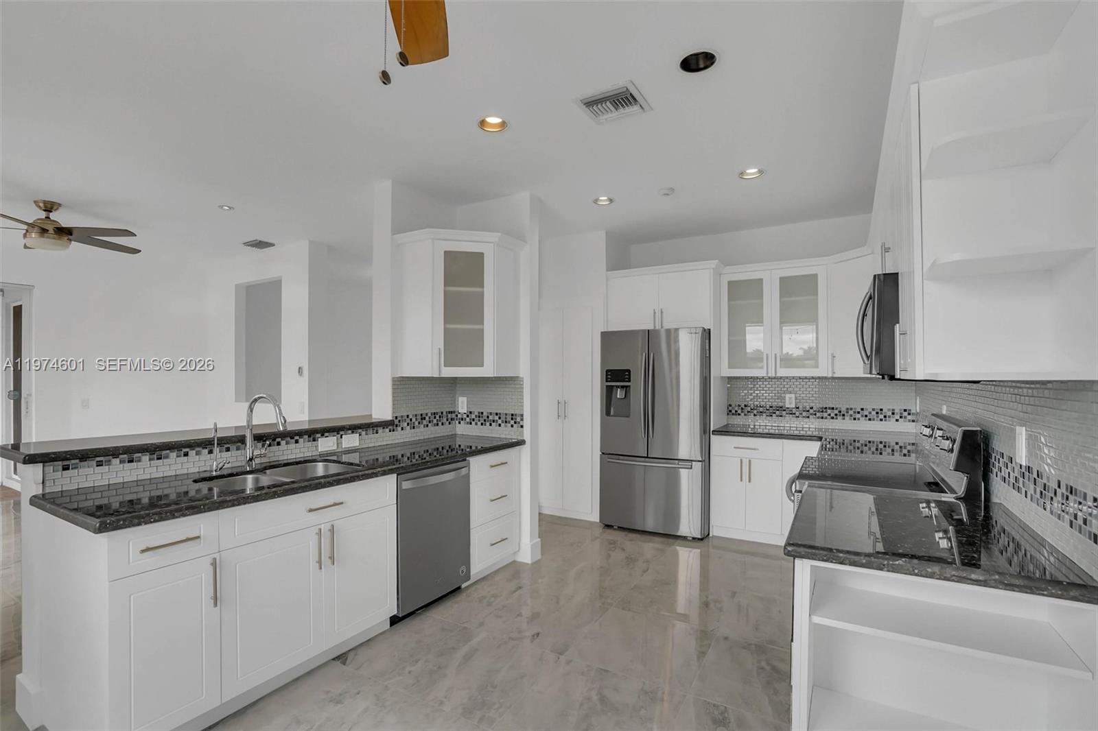 SECTOR 3 - PARCELS H I J - Residential Lease