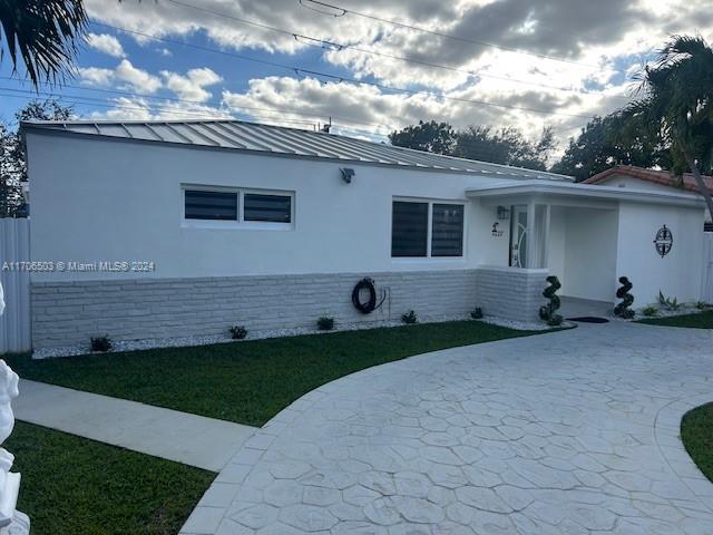 4630 Nw 5th St, Miami, Broward County, Florida - 4 Bedrooms  
3 Bathrooms - 