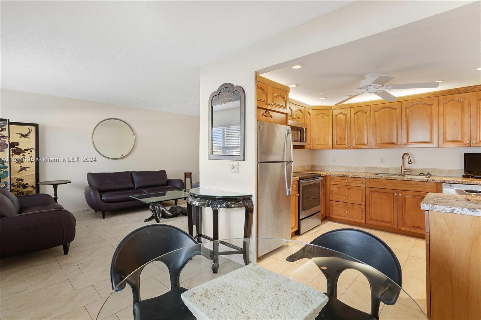 LINCOLN AT CENTURY VILLAG - Residential