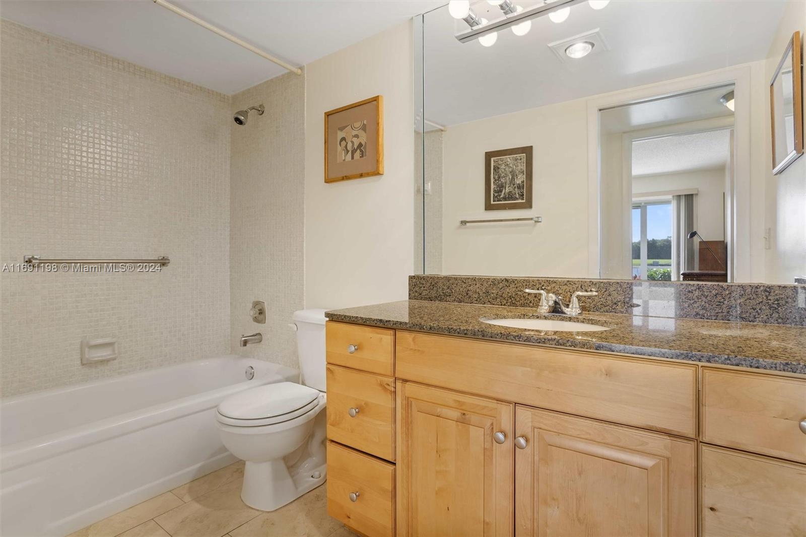 LINCOLN AT CENTURY VILLAG - Residential