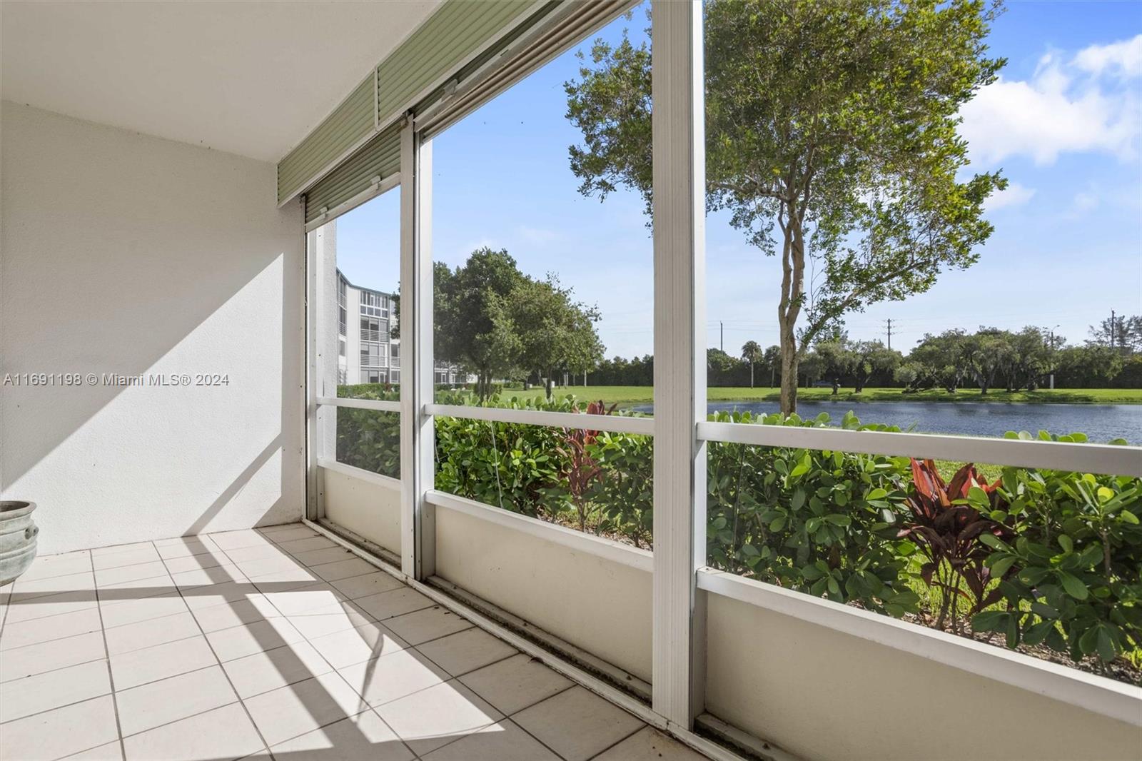 LINCOLN AT CENTURY VILLAG - Residential