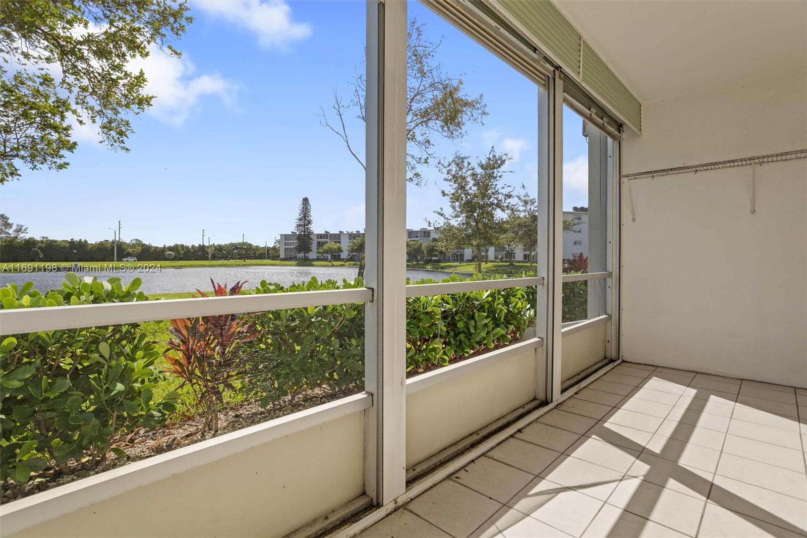 LINCOLN AT CENTURY VILLAG - Residential