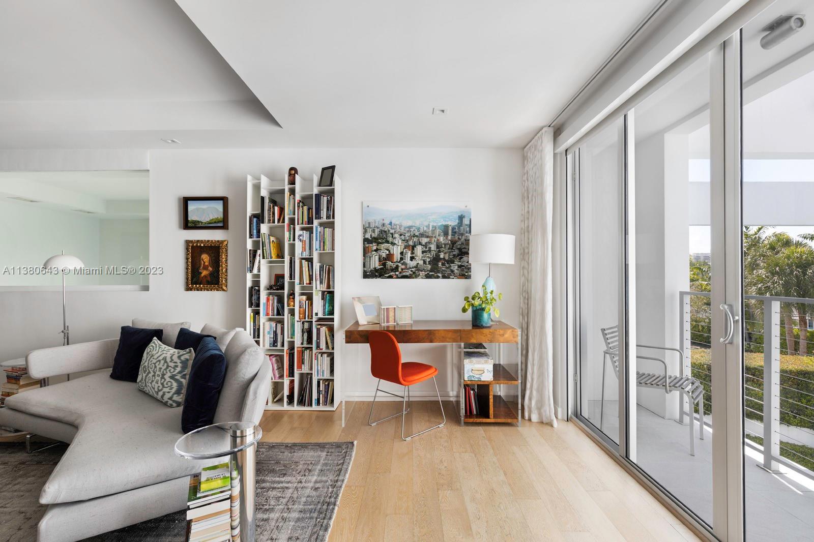 TROPICAL ISLE HOMES SUB 4 - Residential