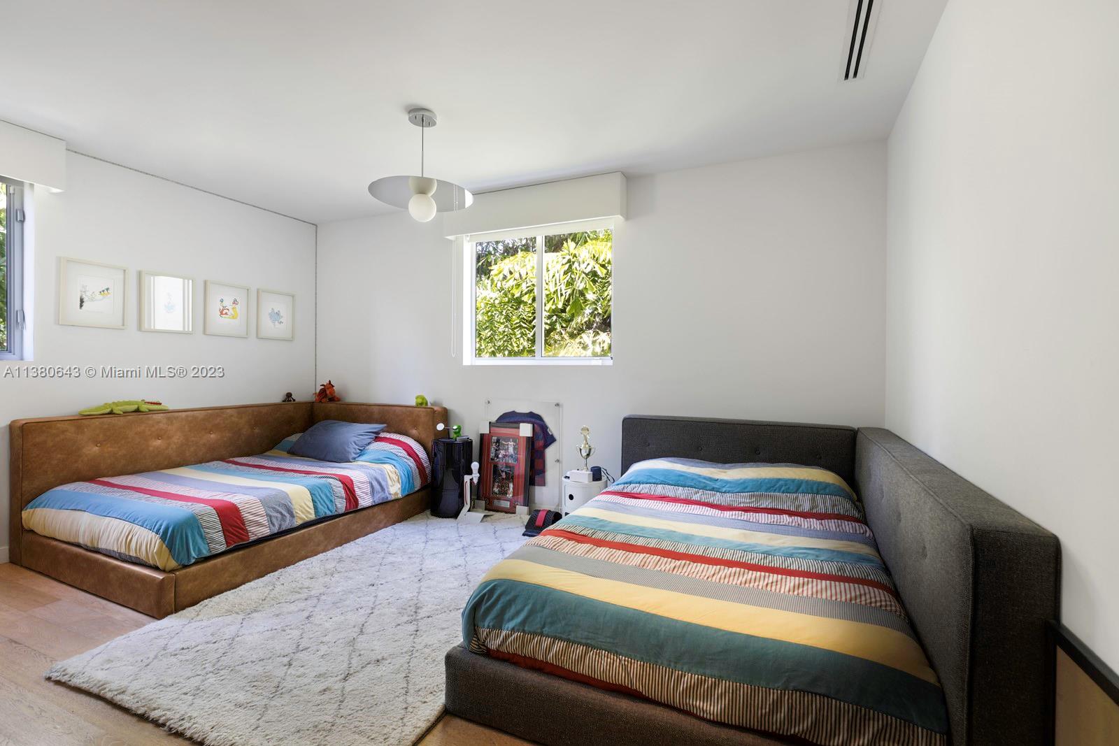 TROPICAL ISLE HOMES SUB 4 - Residential