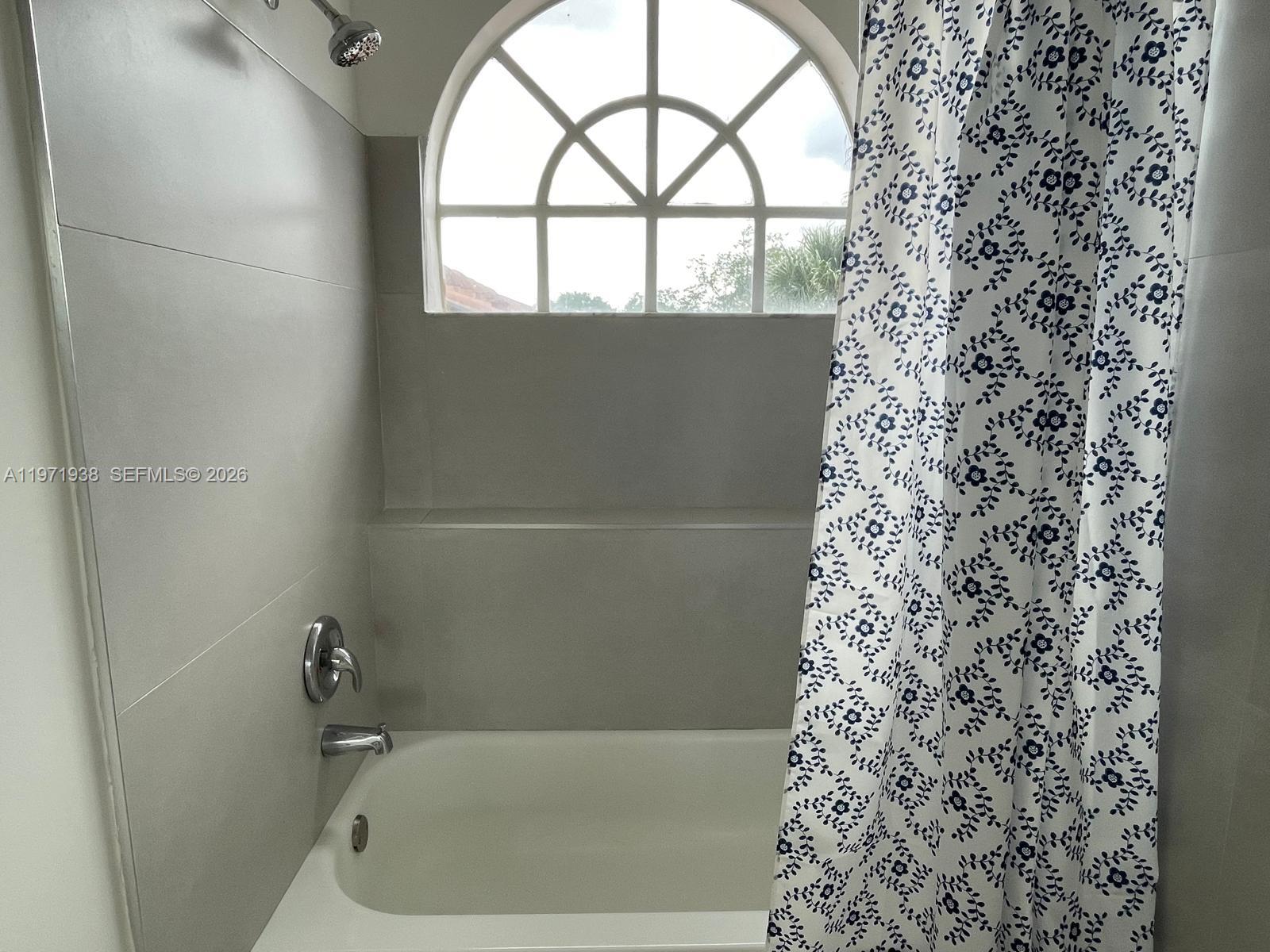 CYPRESS GLEN TOWNHOMES CO - Residential