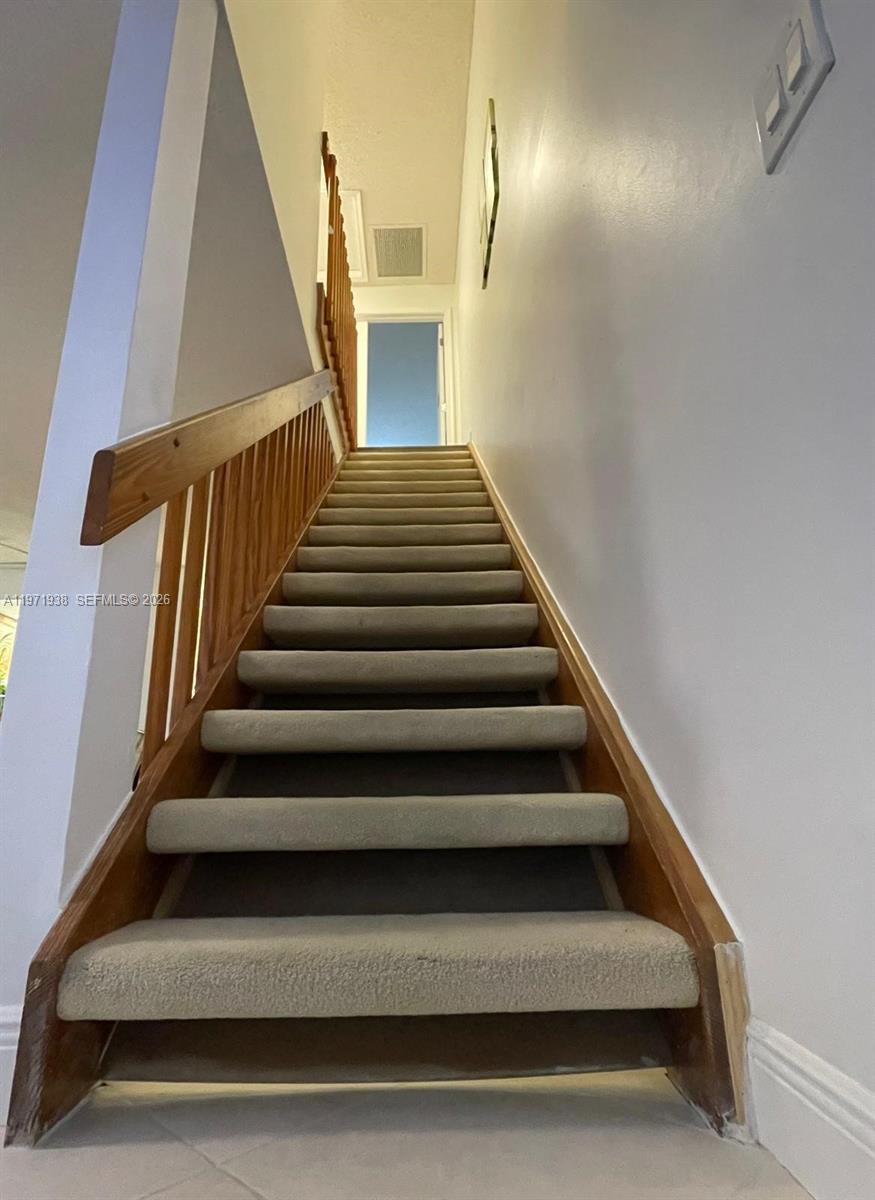 CYPRESS GLEN TOWNHOMES CO - Residential