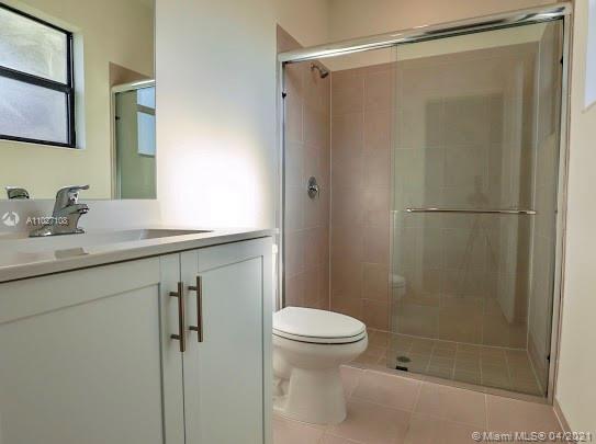 KINGMAN COMMONS - Residential Lease