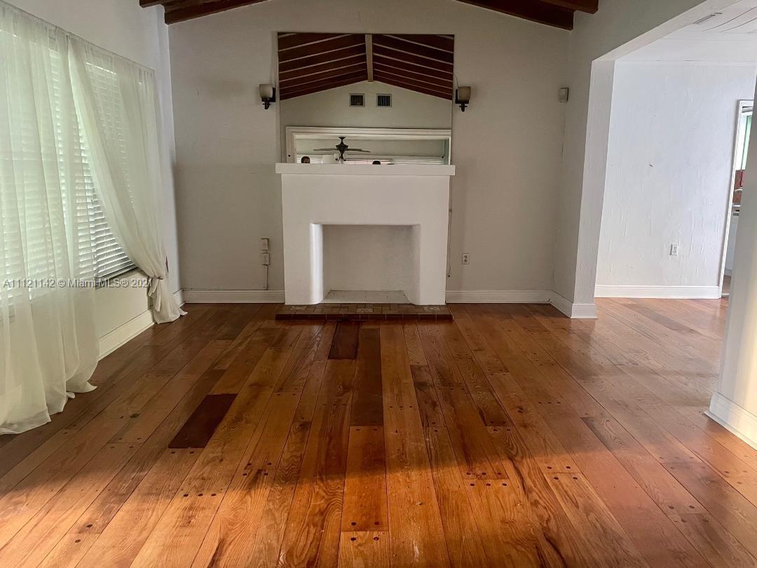 EAST SHENANDOAH - Residential Lease