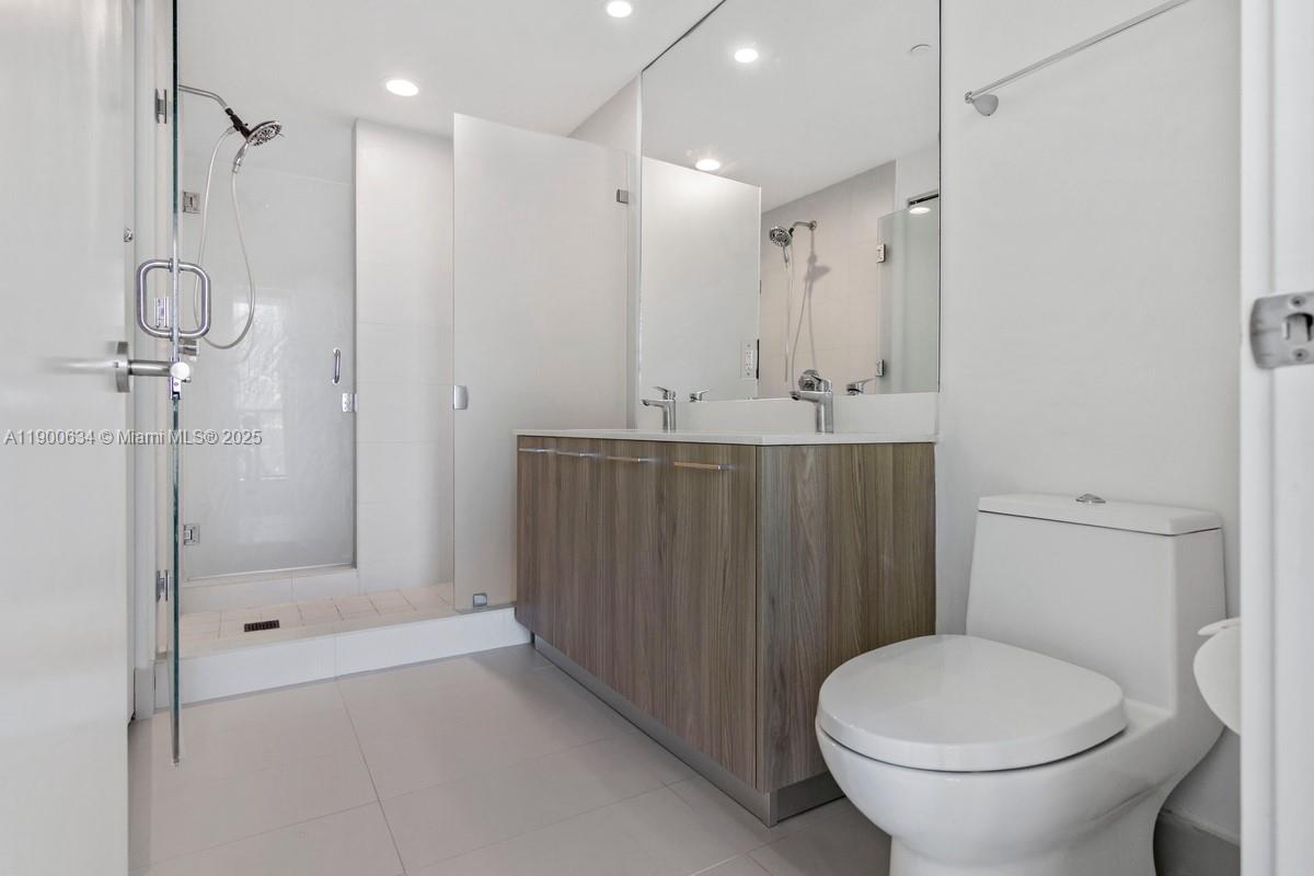 PARAISO BAYVIEWS CONDO - Residential