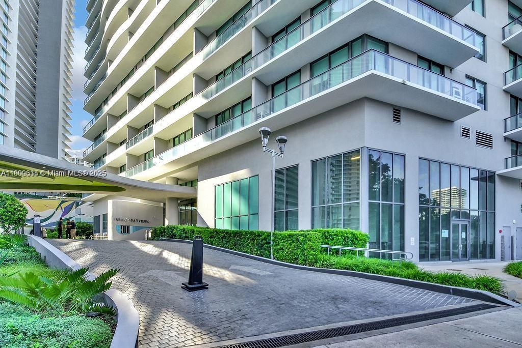 PARAISO BAYVIEWS CONDO - Residential