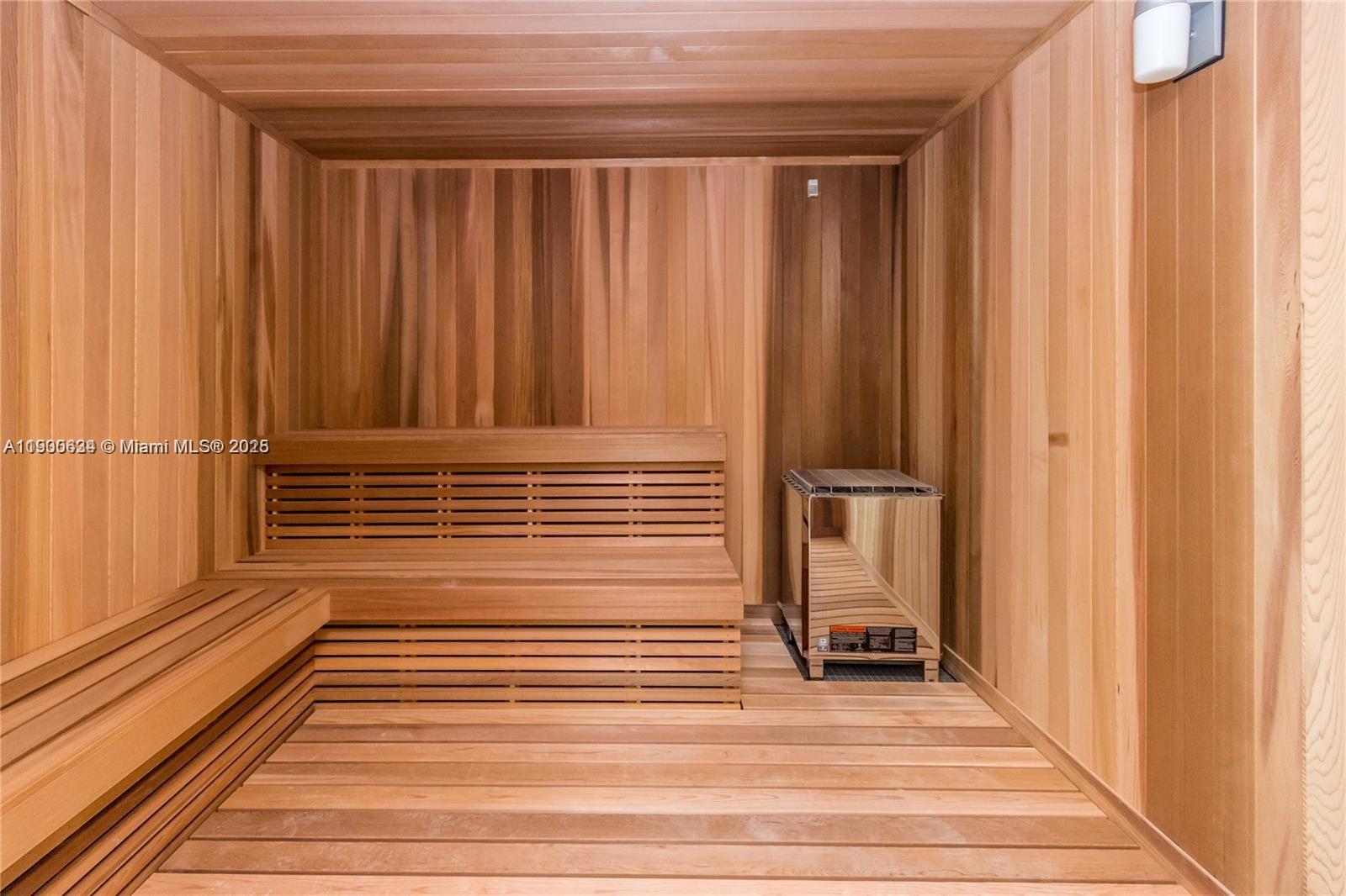 PARAISO BAYVIEWS CONDO - Residential