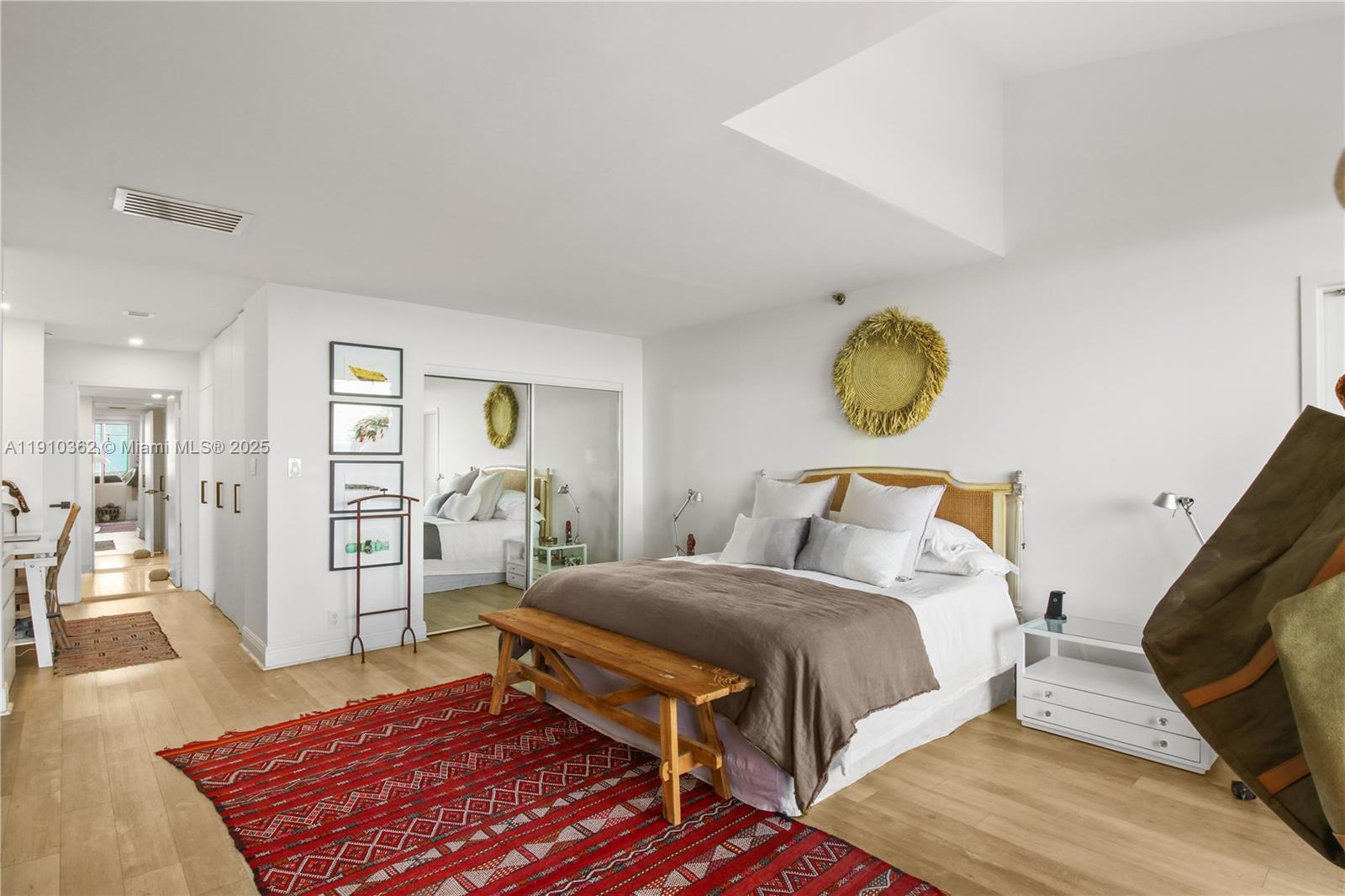 THE EMERALDBAY @ KEY COLO - Residential