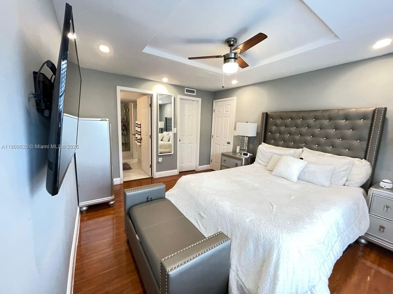 MANORS OF INVERRARY I-3 - Residential