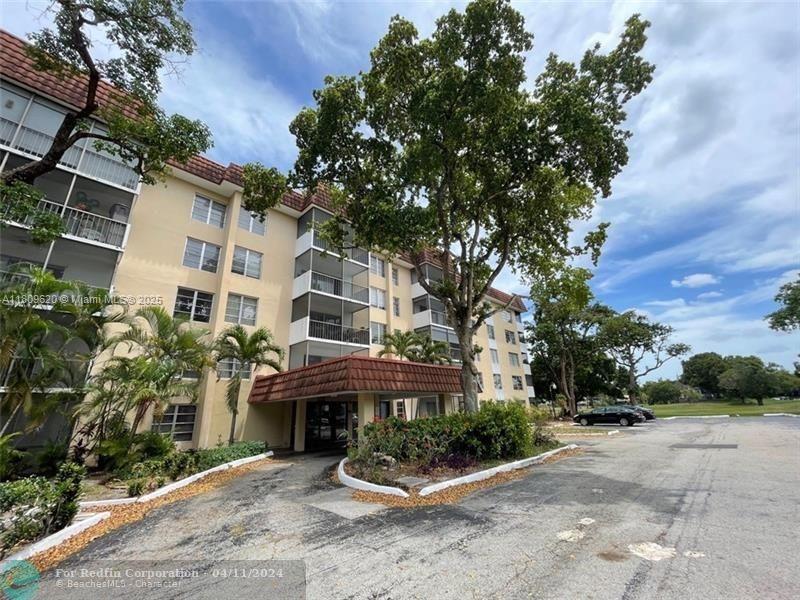 4156 Inverrary Dr 204, Lauderhill, Miami-Dade County, Florida - 2 Bedrooms  
2 Bathrooms - 