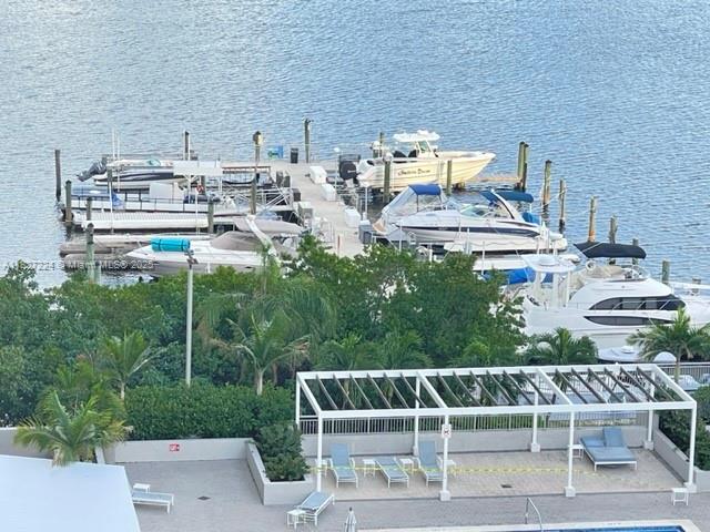 SPACIOUS 2 BEDS 2 FULL BATHS UNIT. TILE FLOORS THROUGHOUT. WATER SIDE VIEW FROM BALCONY & BEDROOMS. UNIT IN GREAT ORIGINAL CONDITION. AS IS. EXTRA STORAGE. 1 ASSIGNED PARKING (#261). GUEST & VALET PARKING. TOTALLY RENOVATED GYM AND POOL AREA. TENNIS COURT. FANTASTIC AMENITIES. LOCATED A FEW BLOCKS FROM THE AVENTURA MALL. 2 SPECIAL ASSESSMENTS