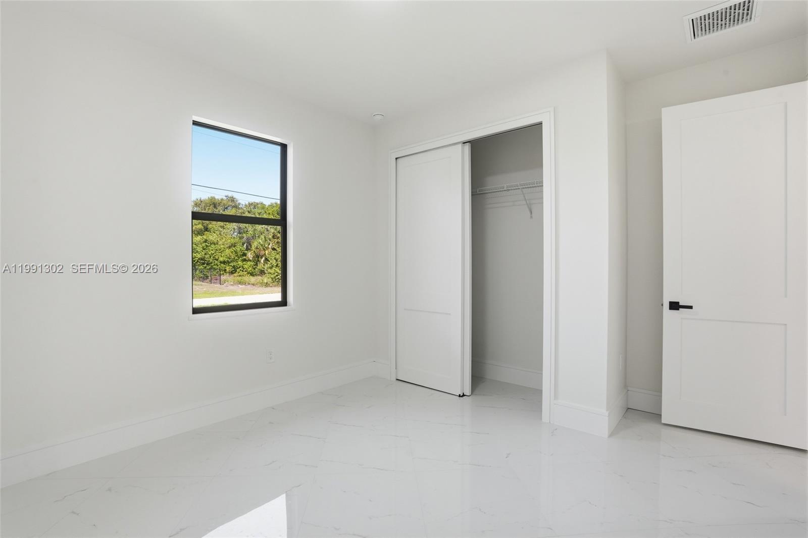 Port La Belle - Residential