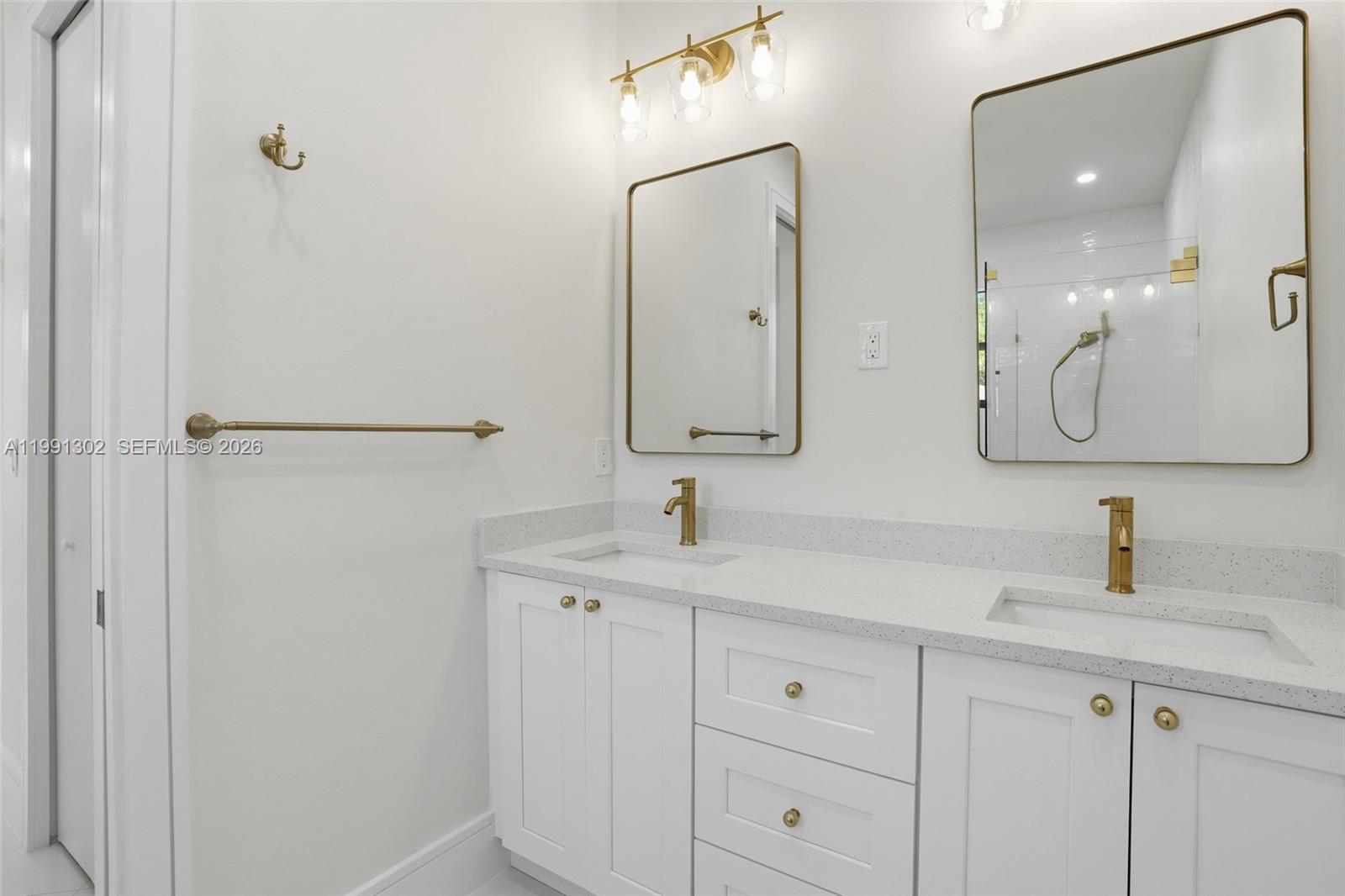 Port La Belle - Residential