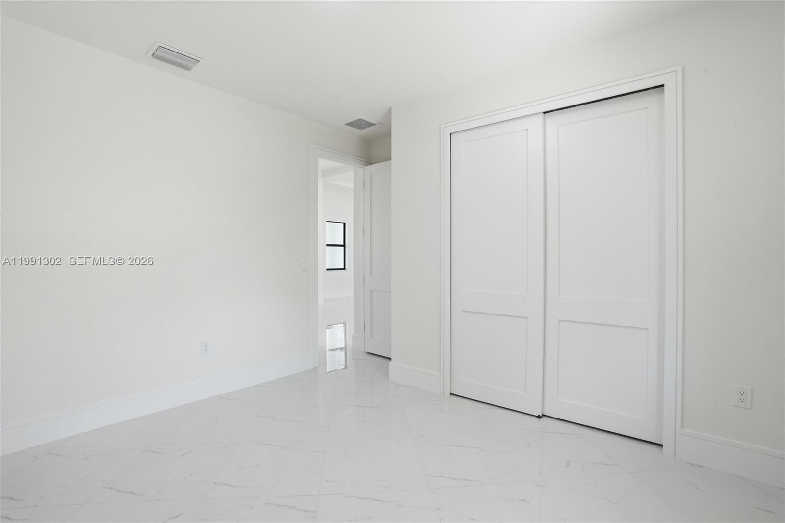 Port La Belle - Residential