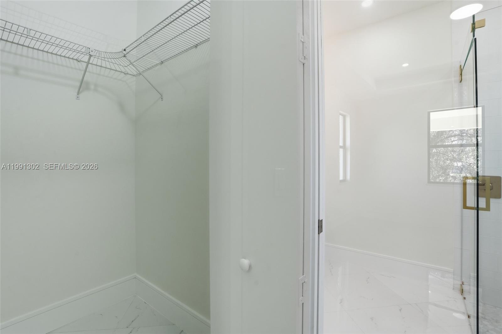 Port La Belle - Residential