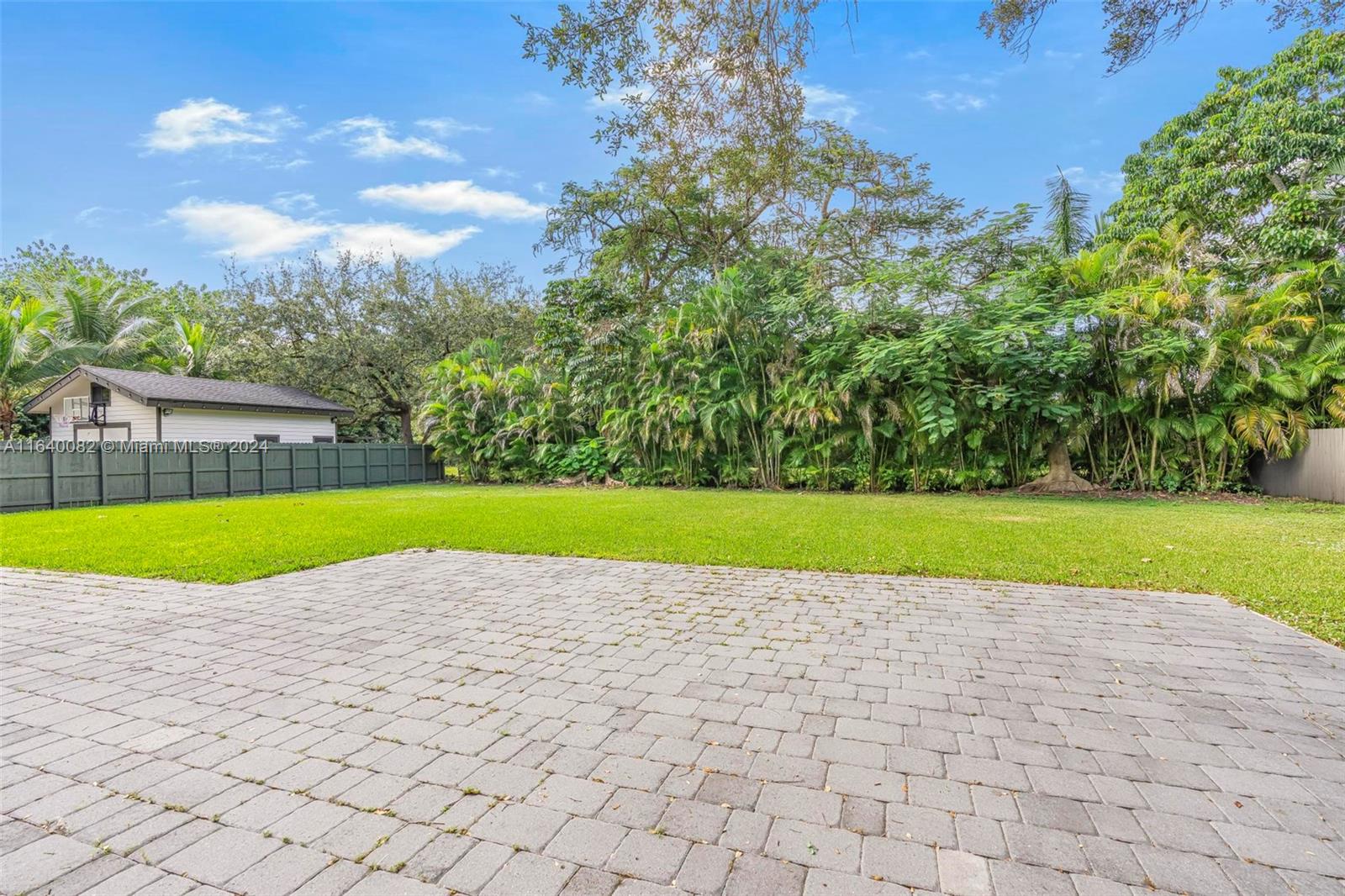 PALM MIAMI AMD - Residential