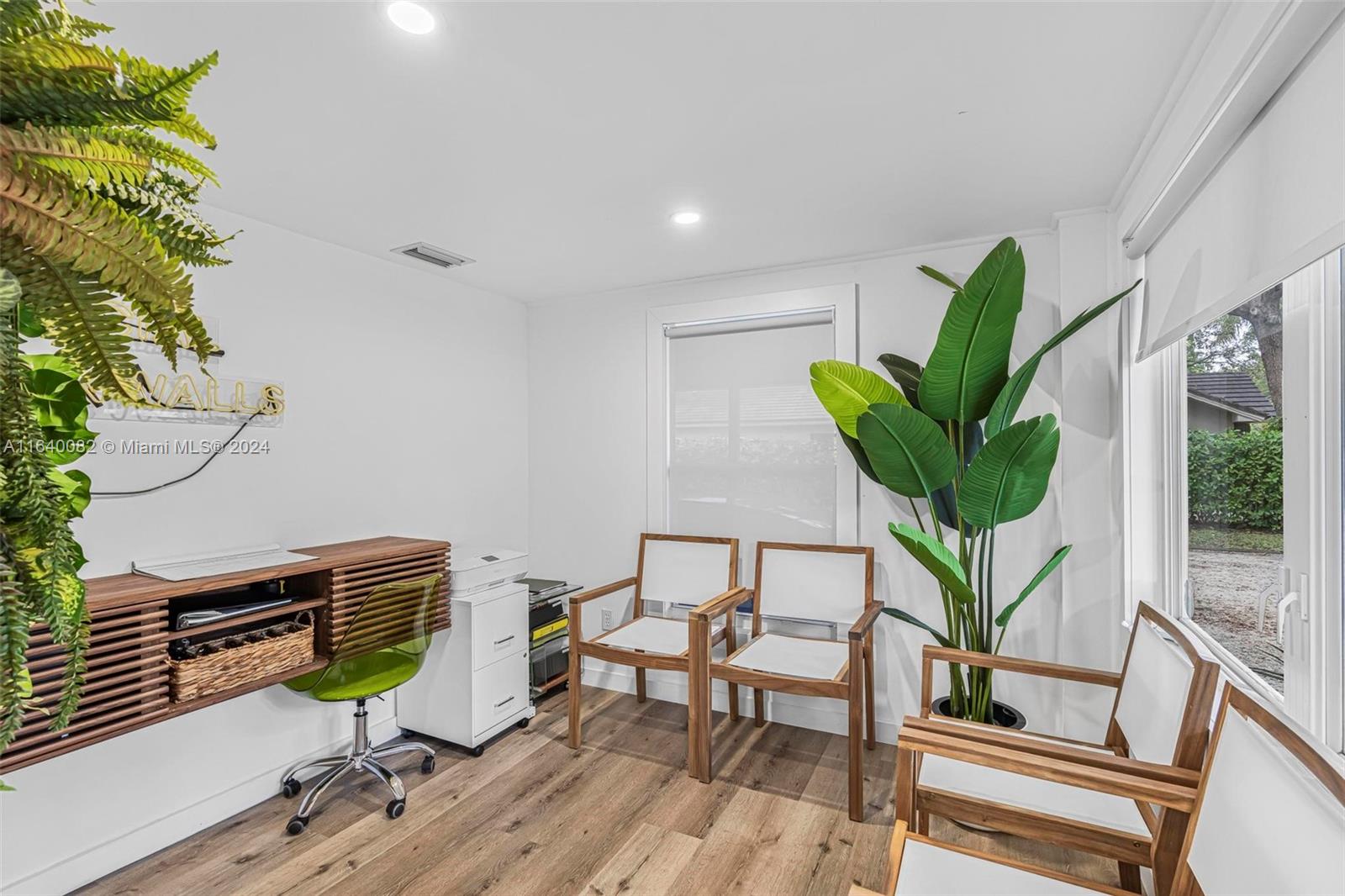 PALM MIAMI AMD - Residential