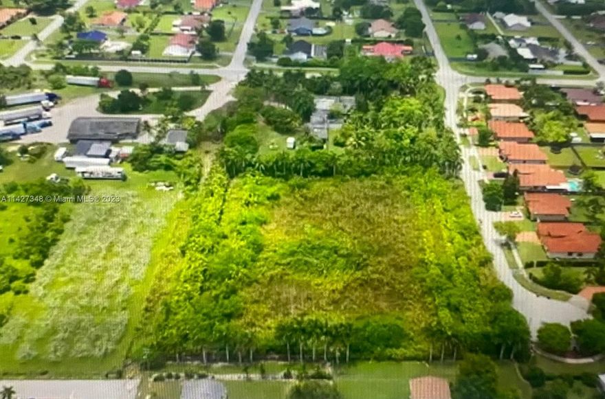 Excellent Location... 5 Acre RU1 land parcel with an almost 4,000 sq ft. home (needs full rehab), with development potential for multifamily or single Homes.. Excellent Location across from highly sought after Westbury Estates. New homes in the area with 10,000 sq foot lots have been selling from $550k- $850K Is a must see!!!!! Sold as Is!!!