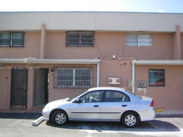 Rental Property at 10881 Sw 6 St 10, Miami, Broward County, Florida - Bedrooms: 2 
Bathrooms: 2  - $2,600 MO.