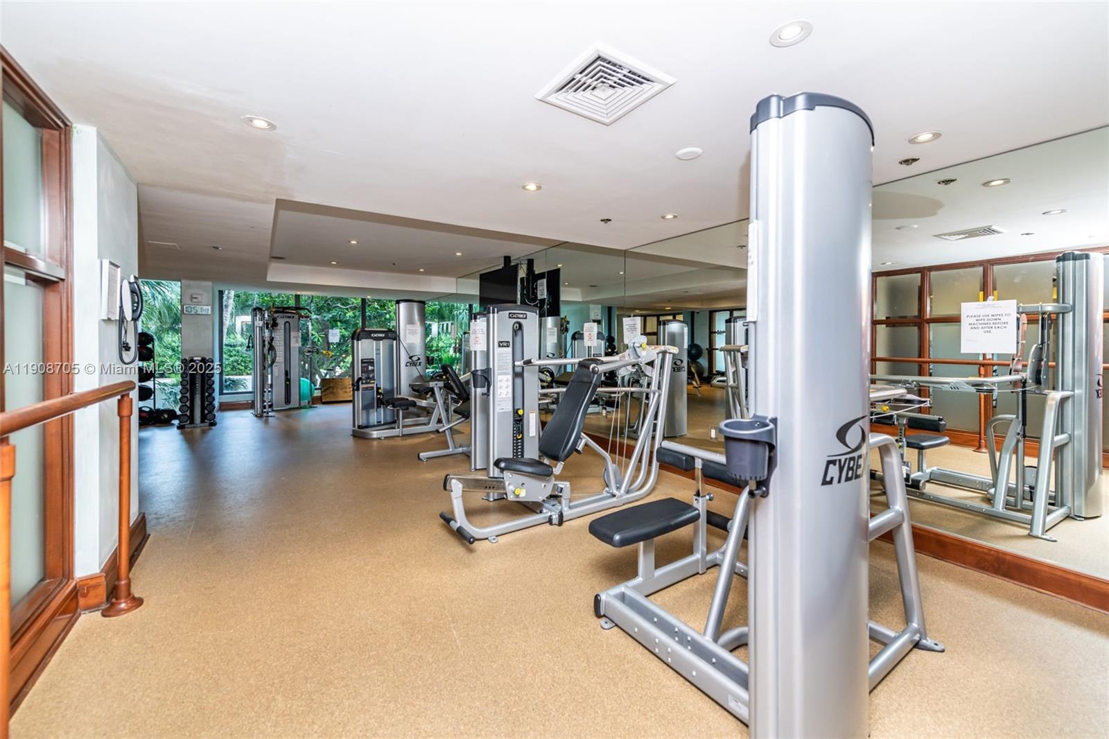 KENILWORTH CONDO - Residential Lease