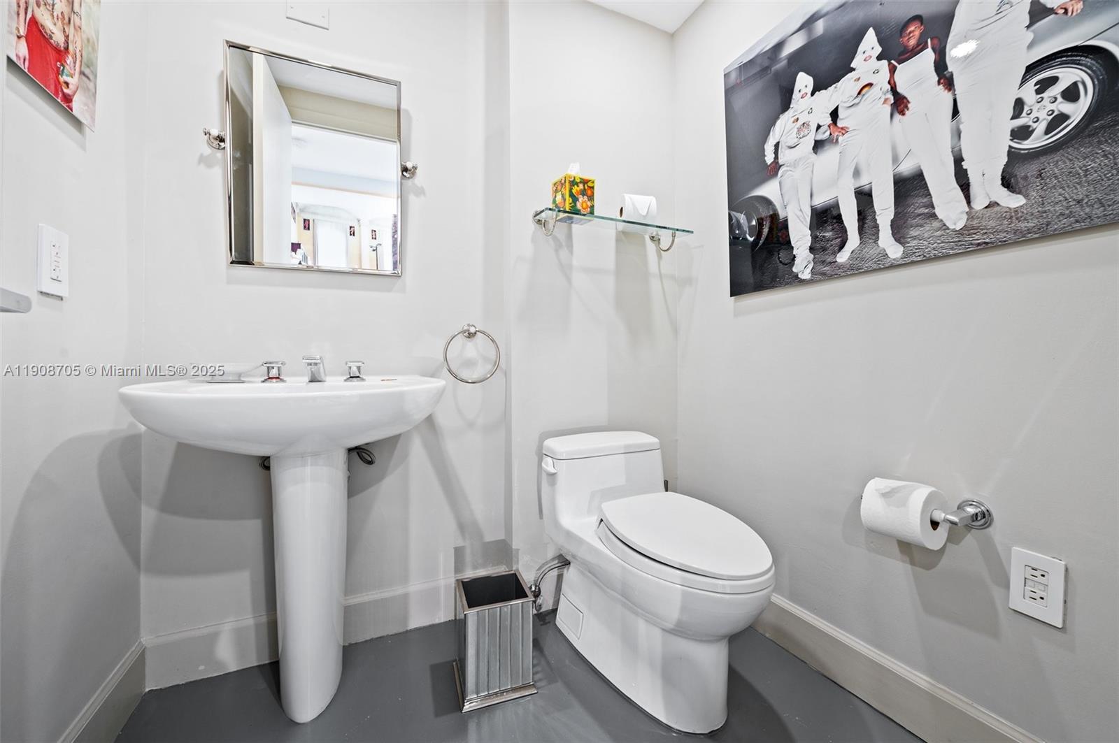 KENILWORTH CONDO - Residential Lease