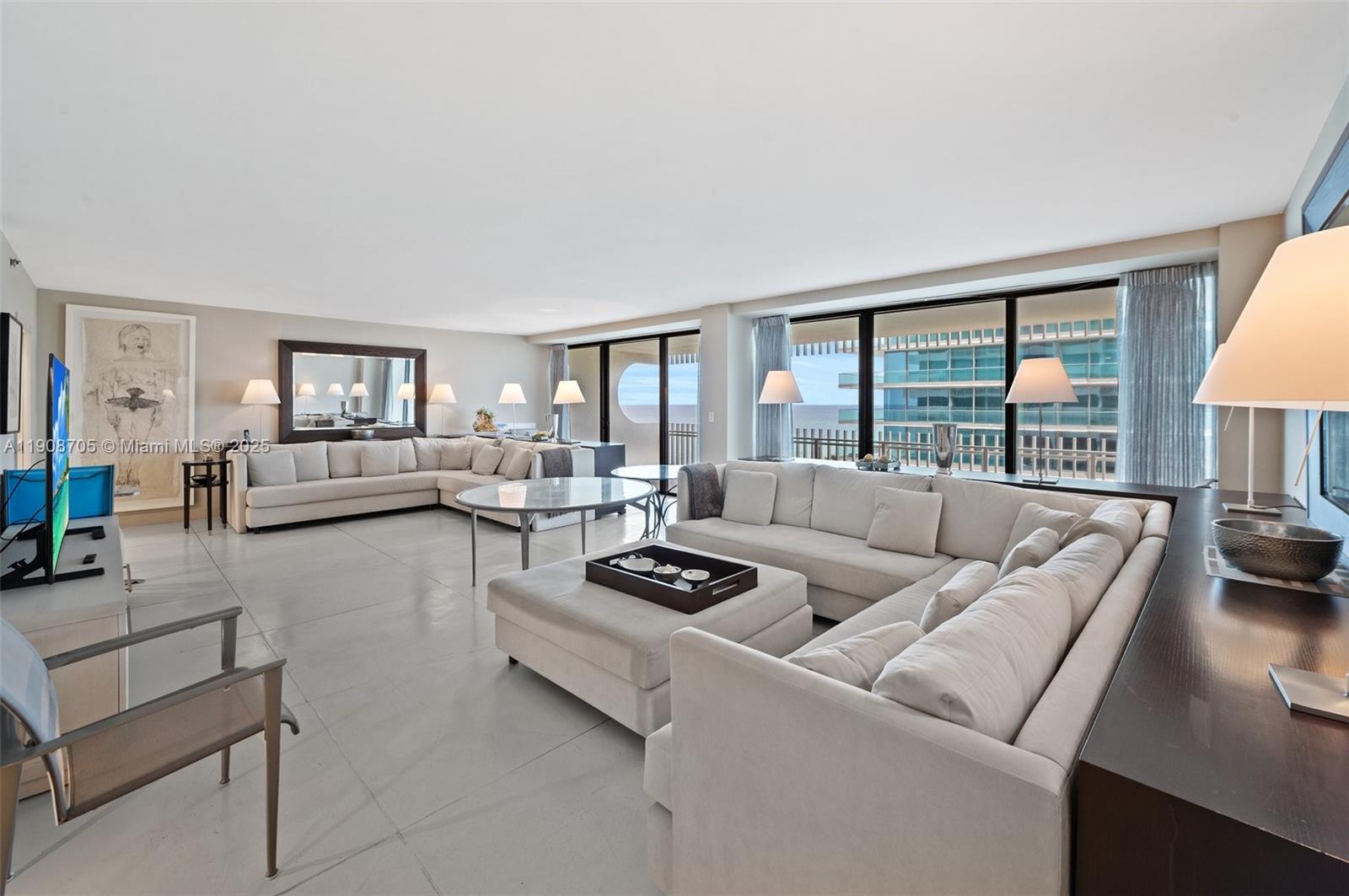 KENILWORTH CONDO - Residential Lease