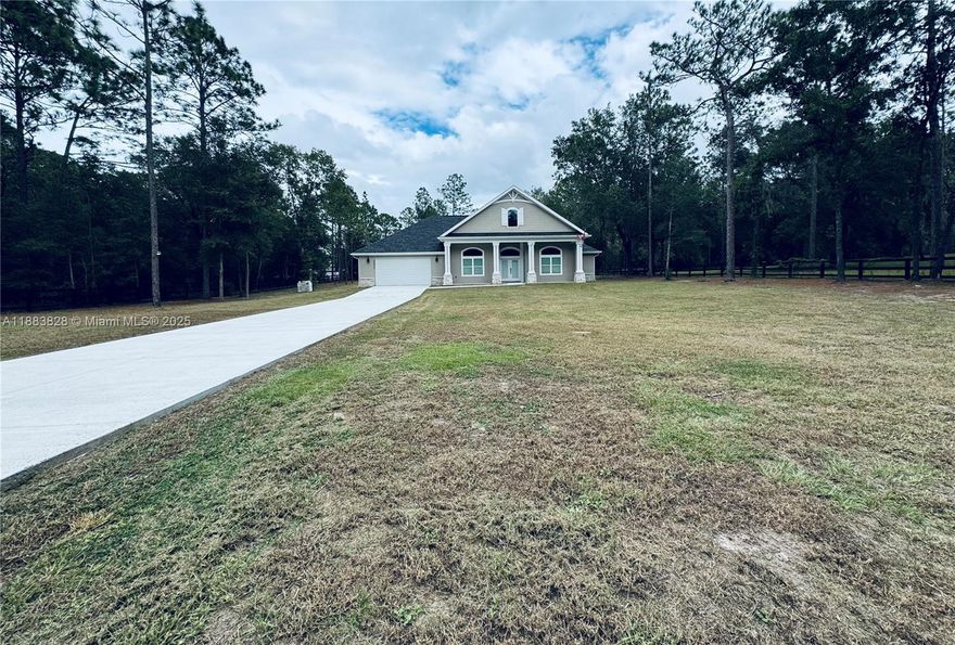 1.03 ACRES OF VACANT LAND ON PAVED ROADS IN COMMUNITY DEVELOPMENT NEAR RAINBOW SPRINGS NATIONAL PARK AND THE HEAD SPRING.  HOT AREA WITH RAINBOW RIVER AND THE SPRINGS.  CLOSE TO EVERYTHING SDHOPPING, CAMPING, AND BOATING. GREAT OPPORTUNITY TO BUY AND BUILD IN A HOT AREA.  AREA IS GROWING IN LEAPS AND BOUNDS. BUY NOW B4 ITS TOO LATE. $105,000 FOR ALL THREE ACRE PLUS LOTS.