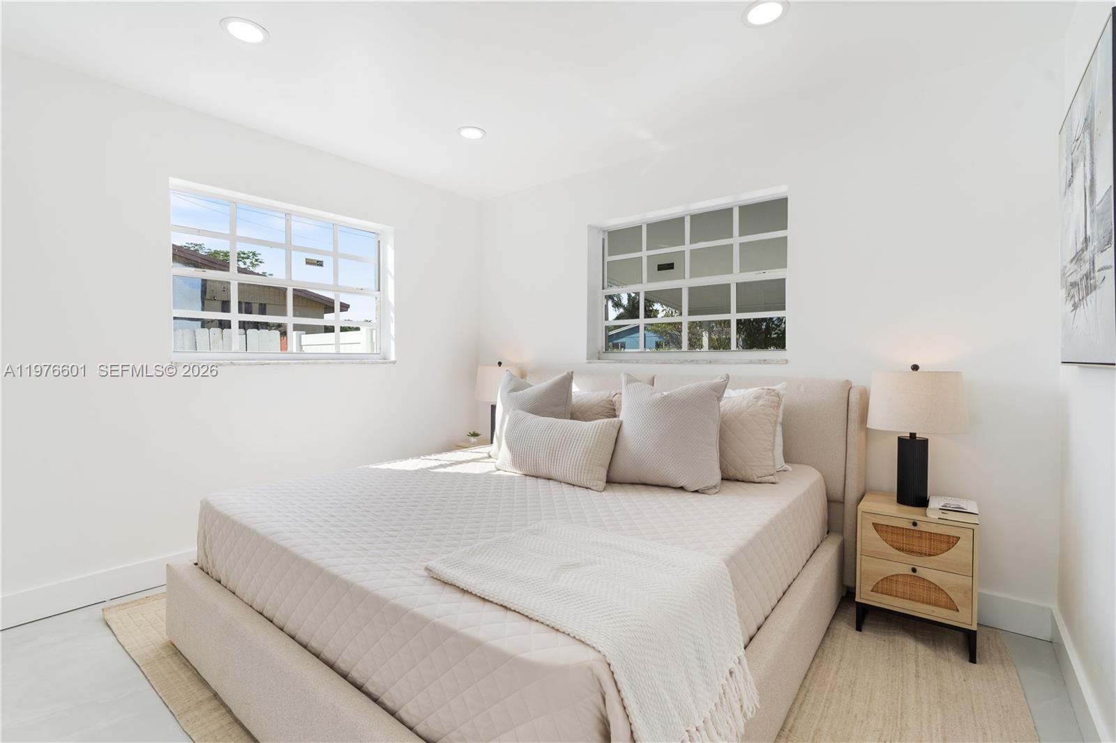 COMMONWEALTH MANOR - Residential