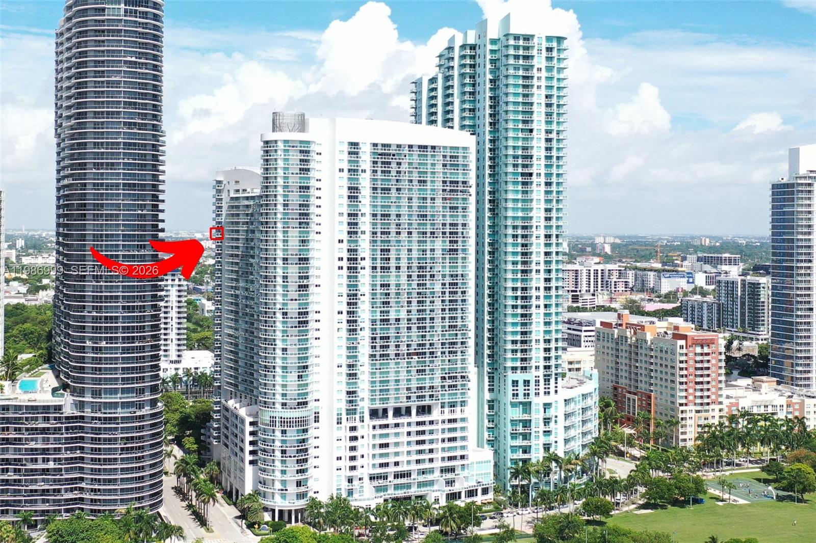 1800 CLUB CONDO - Residential Lease