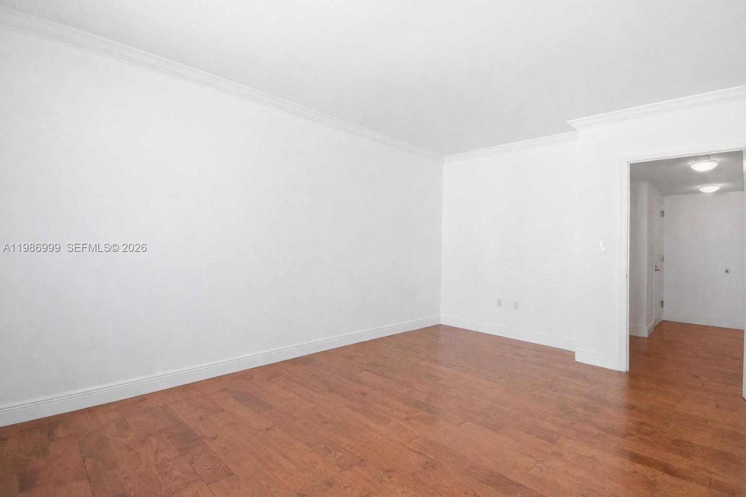 1800 CLUB CONDO - Residential Lease