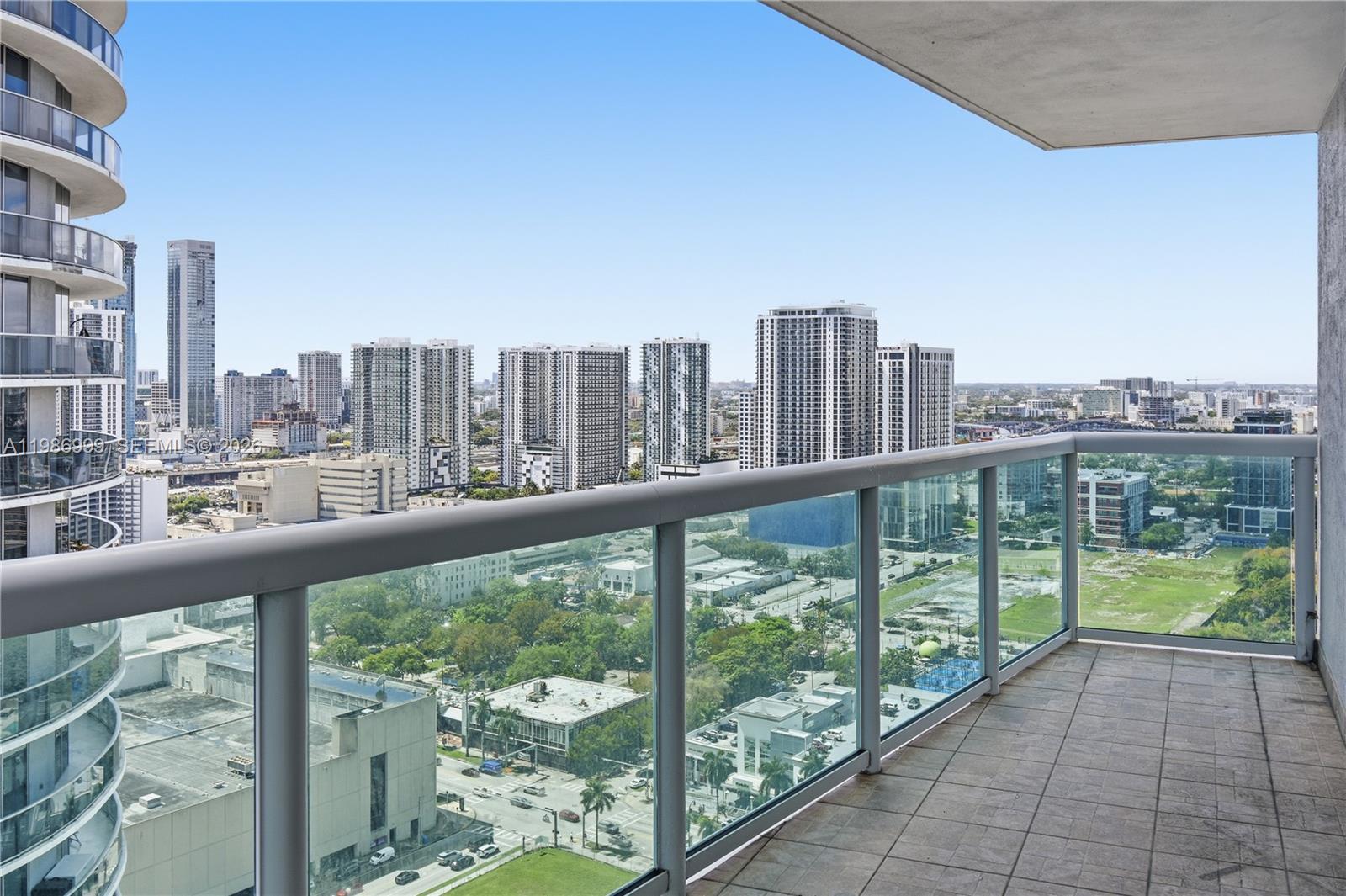 1800 CLUB CONDO - Residential Lease