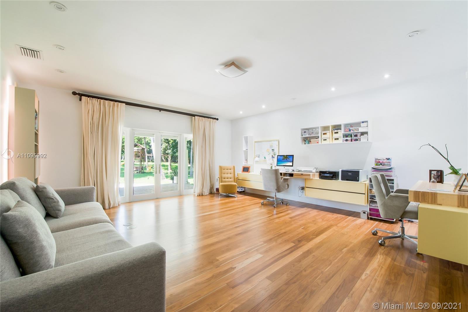 ROCKDALE ESTATES - Residential