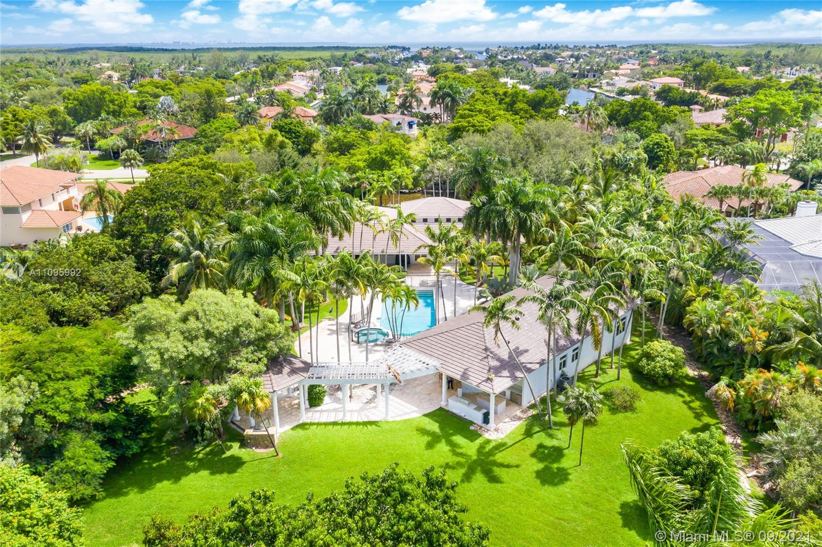 ROCKDALE ESTATES - Residential