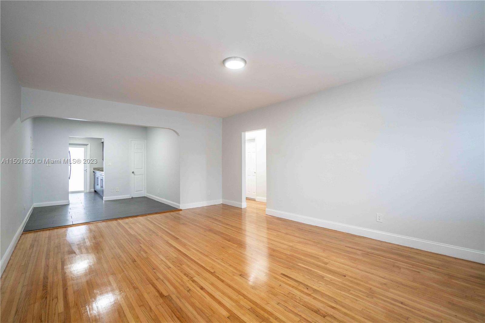 BEACH BAY SUB - Residential Lease