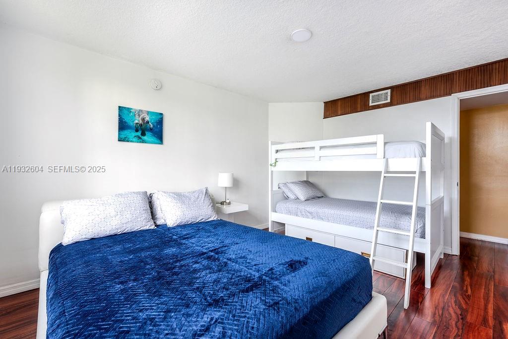 THE YACHT CLUB AT AVENTUR - Residential Lease