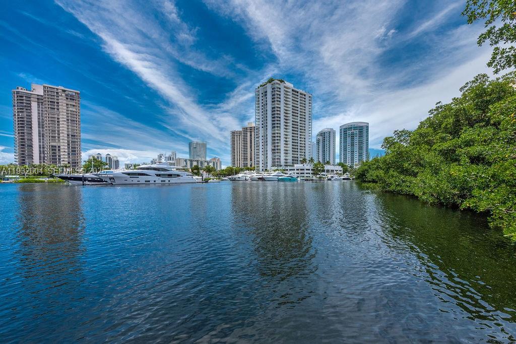 THE YACHT CLUB AT AVENTUR - Residential Lease