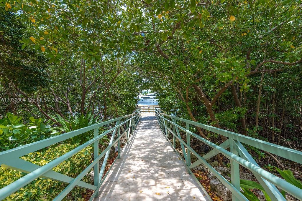 THE YACHT CLUB AT AVENTUR - Residential Lease