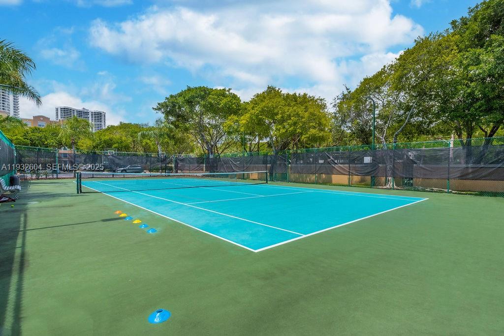 THE YACHT CLUB AT AVENTUR - Residential Lease