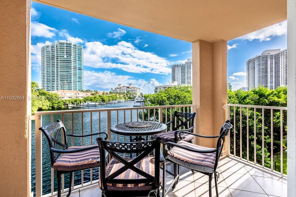 THE YACHT CLUB AT AVENTUR - Residential Lease