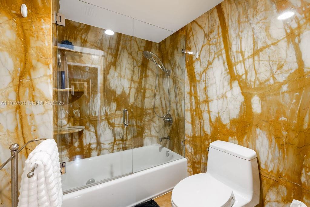 THE YACHT CLUB AT AVENTUR - Residential Lease